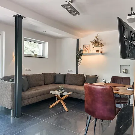 Apartment Geschaefts- Und Monteurs *